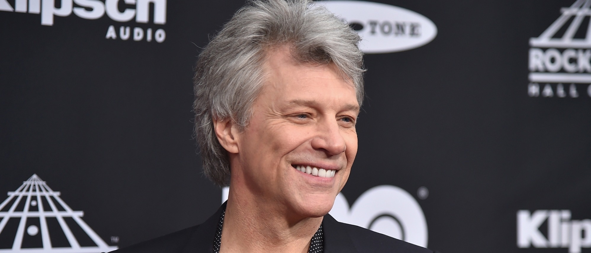 BON JOVI joue un set surprise !