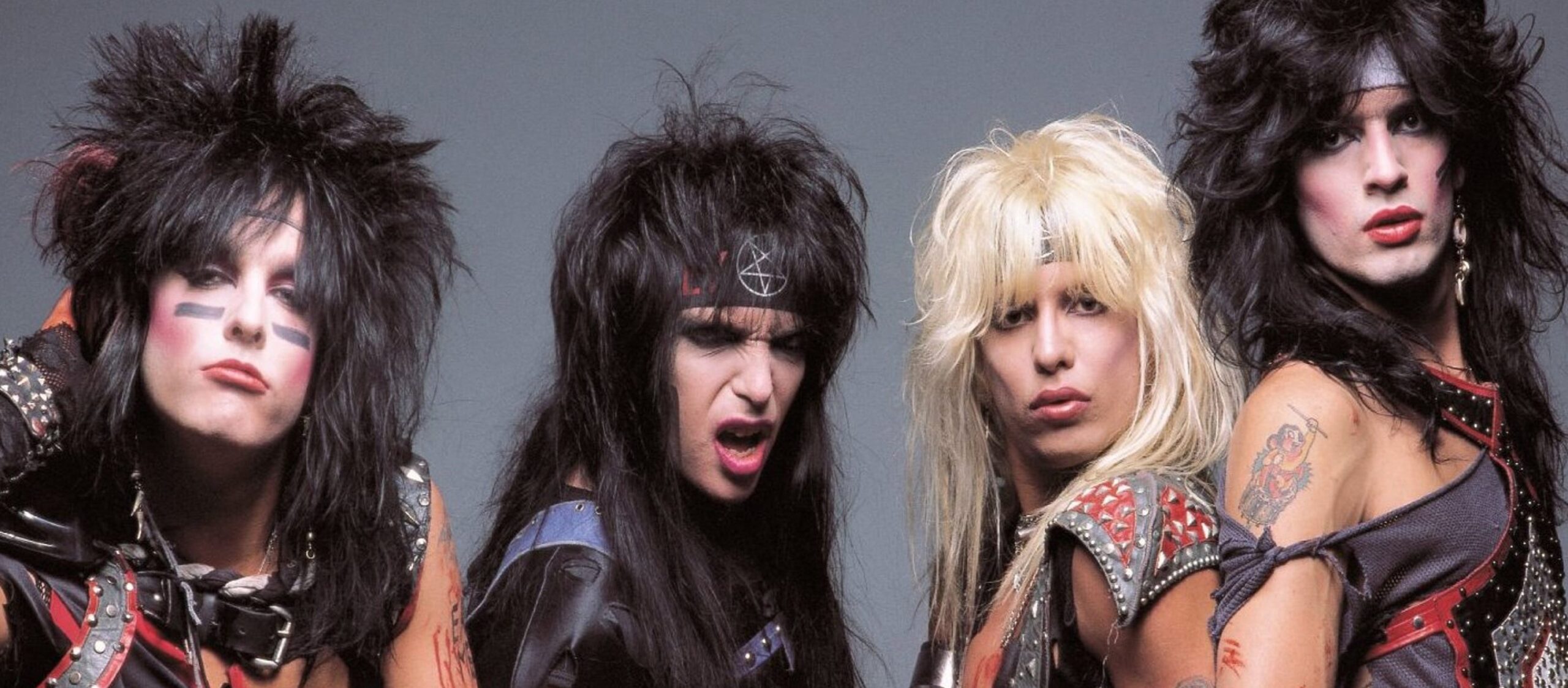 MÖTLEY CRÜE célèbre les 35 ans de « Dr. Feelgood »