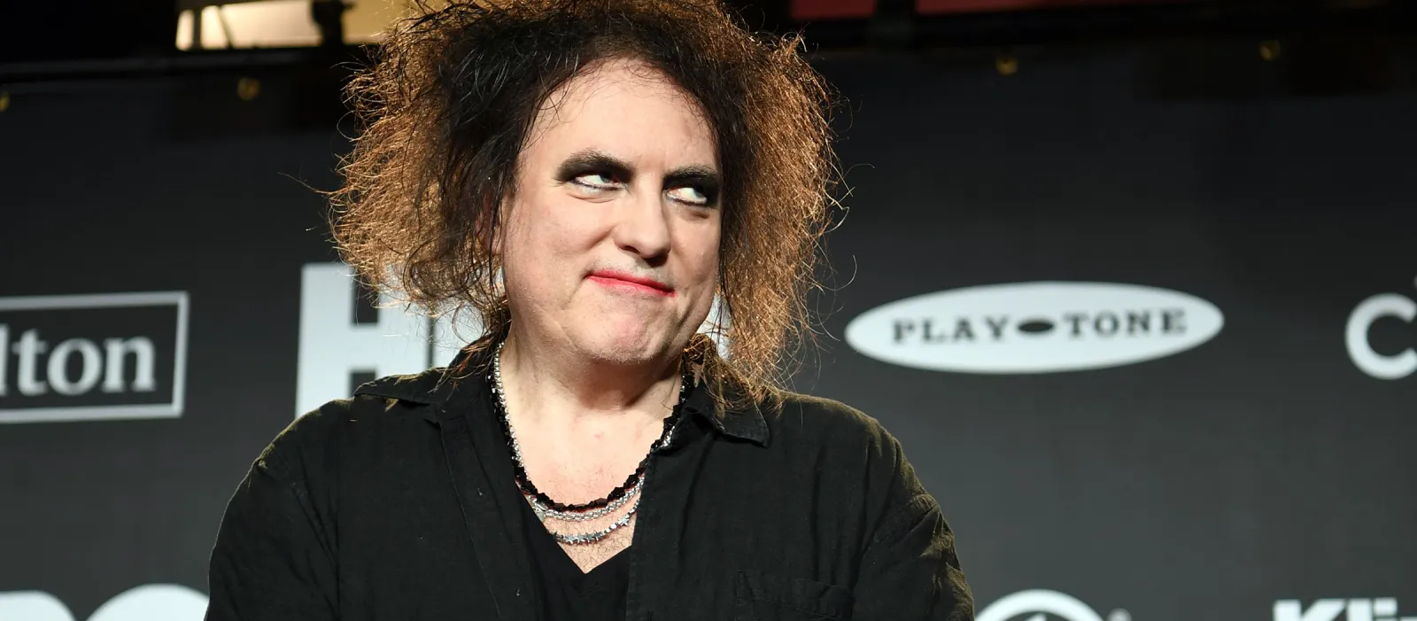 ROBERT SMITH contre le streaming