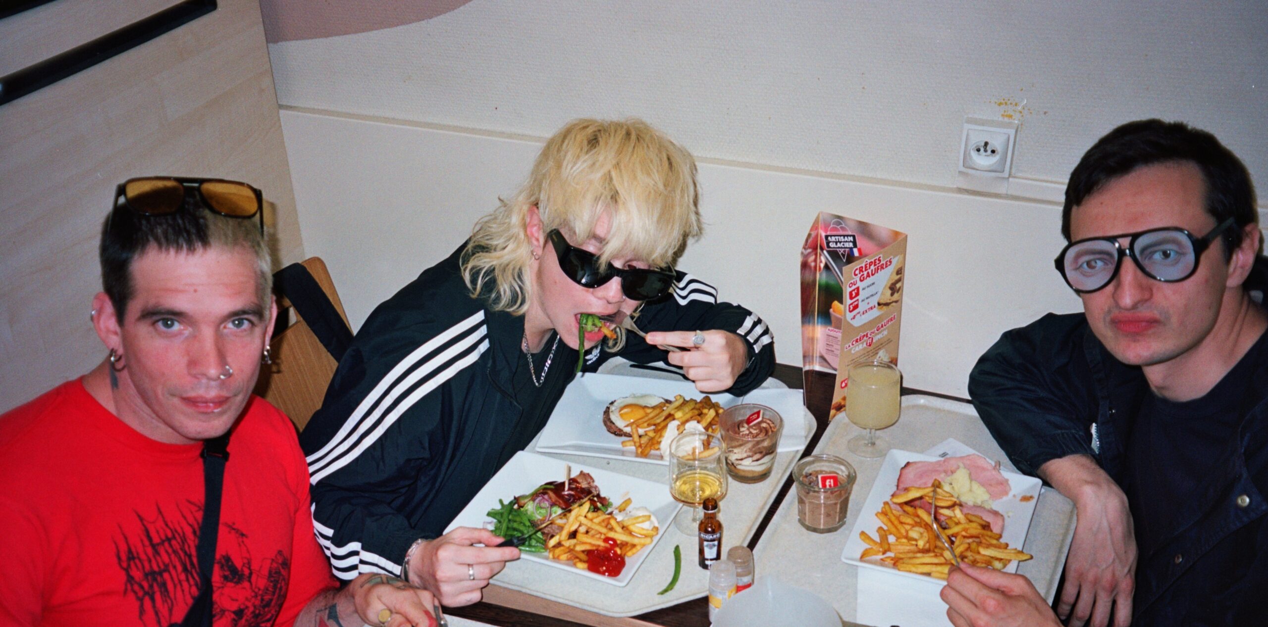 CONFESSIONAL – Nouveau Clip de MONT LOSER