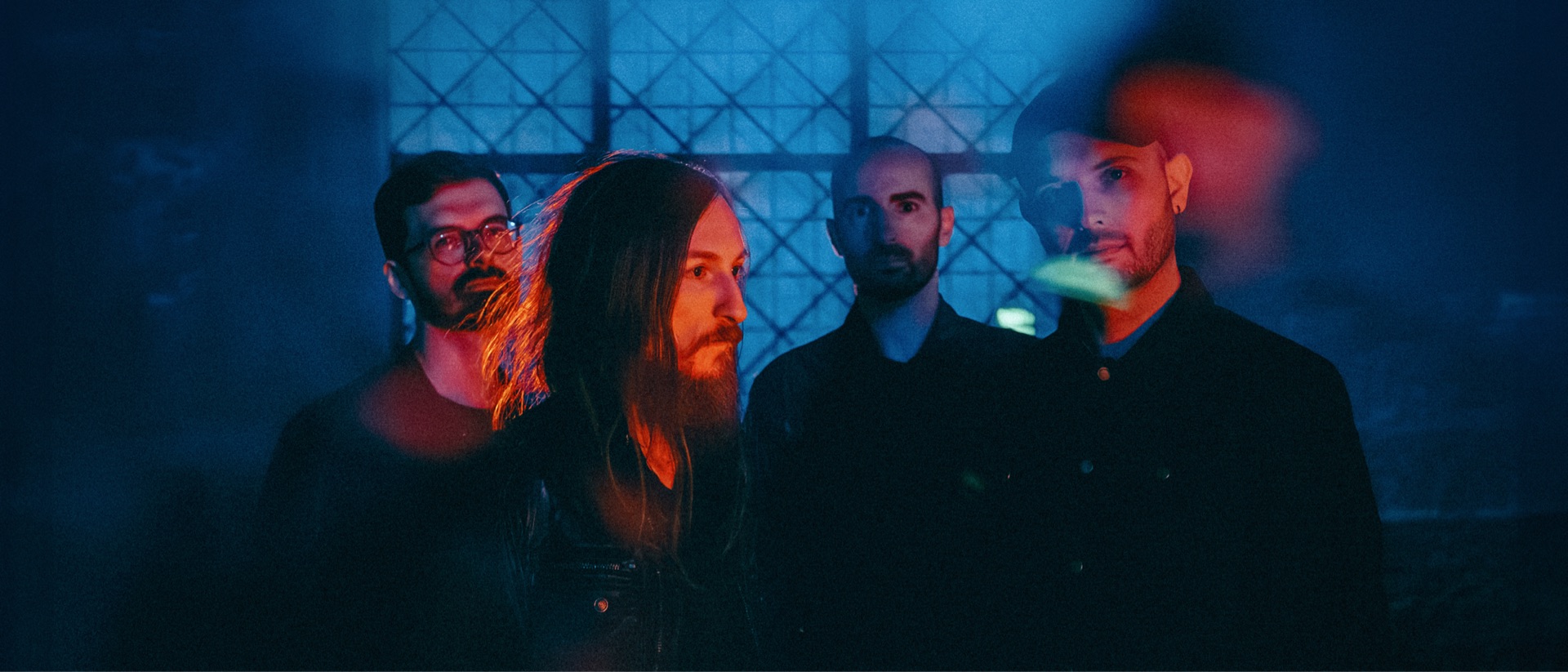 TOWARDS THE THRONE, une nuit à observer les songes