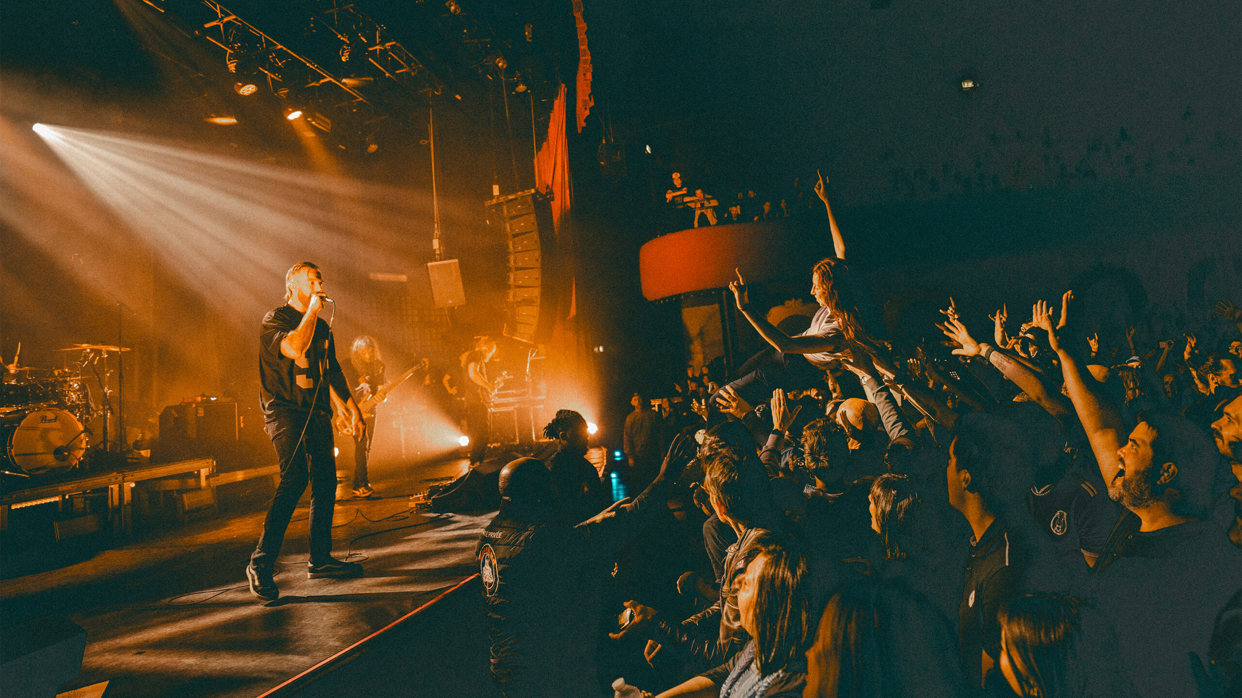 KARNIVOOL met le Bataclan en extase !